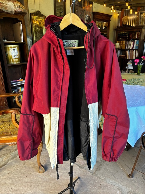 Body Glove Other - Vintage 90s Body Glove jacket Black Lined Interior with Yellow Logo Tag